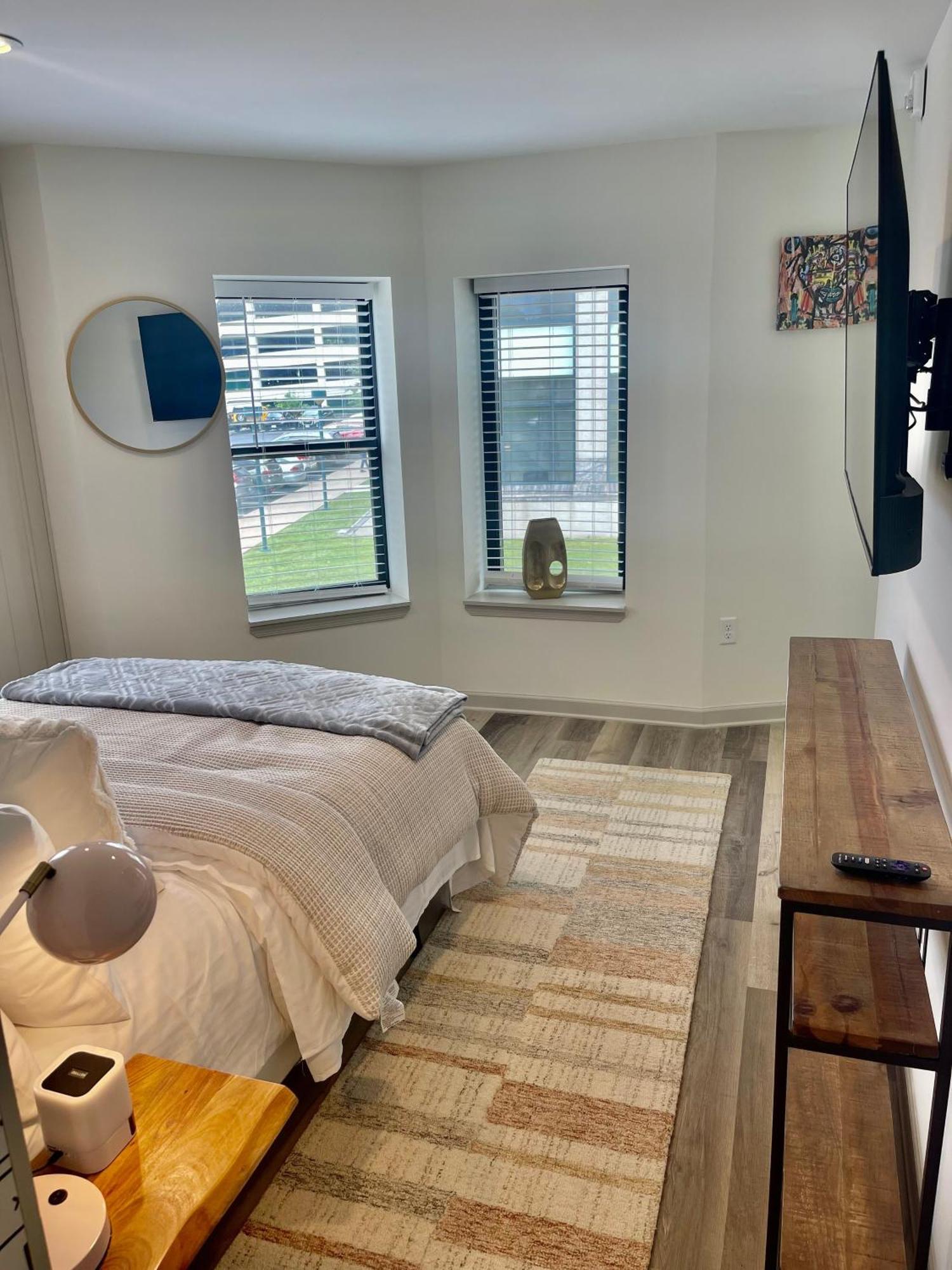 Modern Fully Renovated Suite & Loft In Downtown 特伦顿 客房 照片